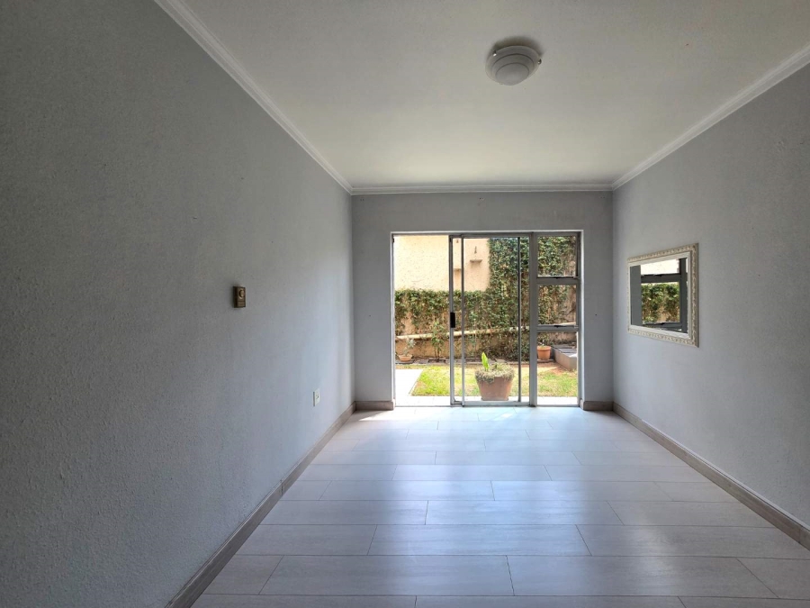 5 Bedroom Property for Sale in New Redruth Gauteng