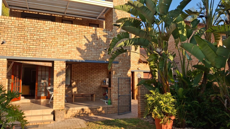3 Bedroom Property for Sale in Ruimsig Gauteng