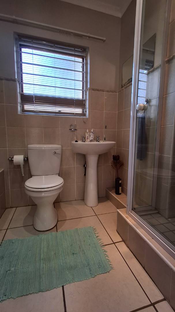 3 Bedroom Property for Sale in Ruimsig Gauteng