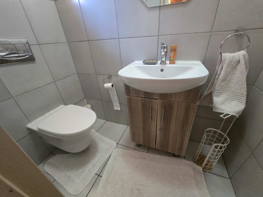 3 Bedroom Property for Sale in Brackenhurst Gauteng