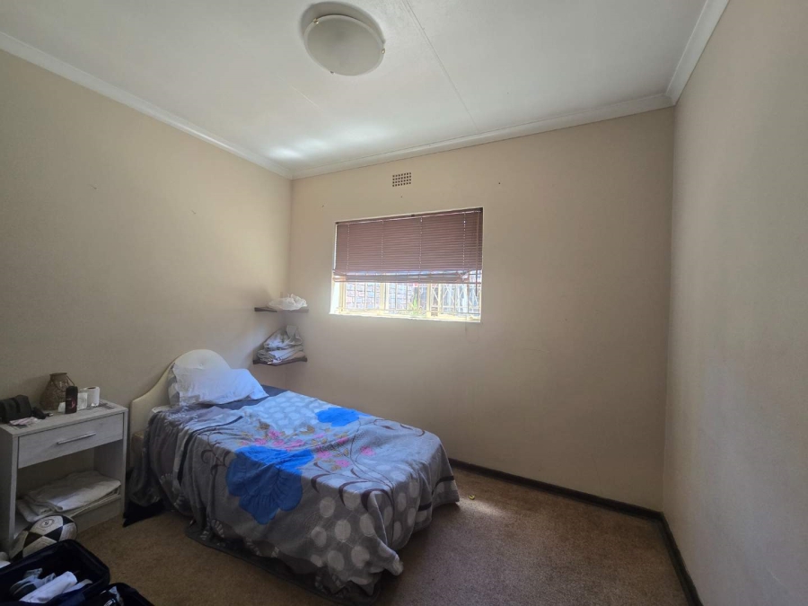 3 Bedroom Property for Sale in Brackenhurst Gauteng