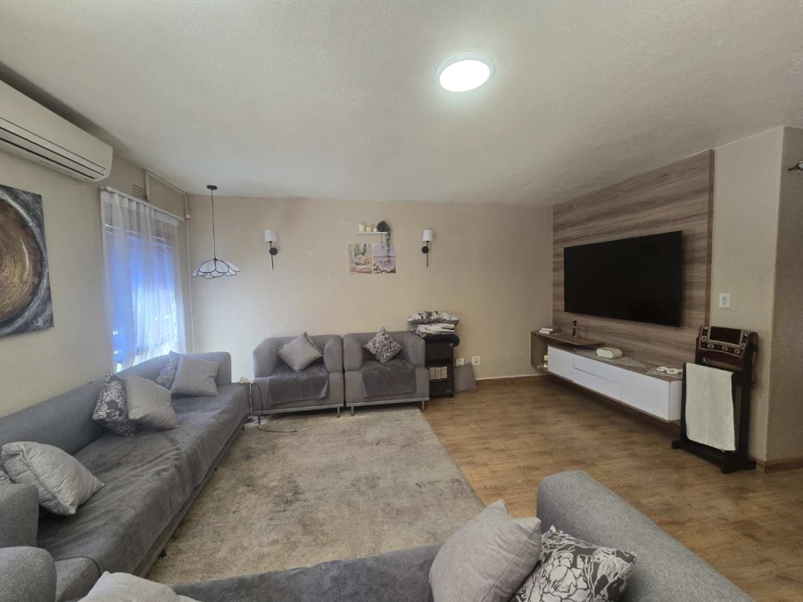 3 Bedroom Property for Sale in Brackenhurst Gauteng
