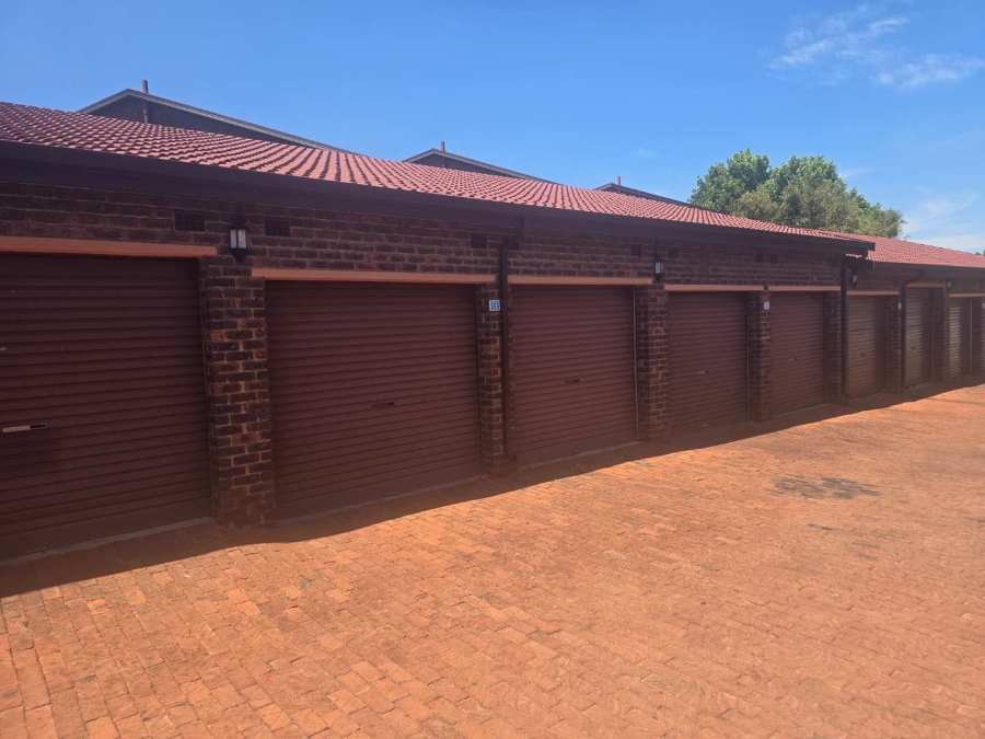 3 Bedroom Property for Sale in Brackenhurst Gauteng
