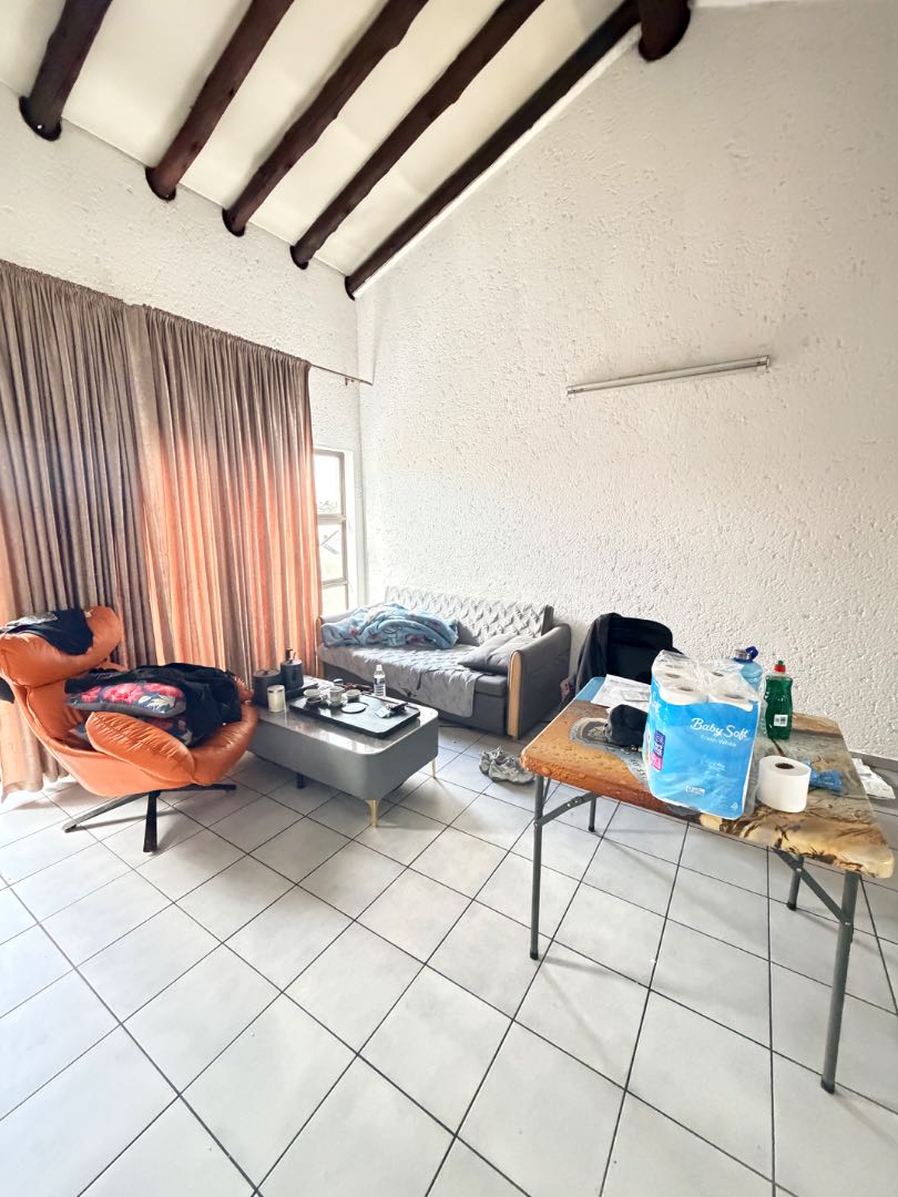 2 Bedroom Property for Sale in Lakefield Gauteng