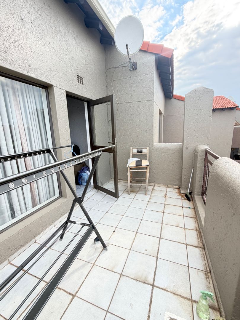 2 Bedroom Property for Sale in Lakefield Gauteng