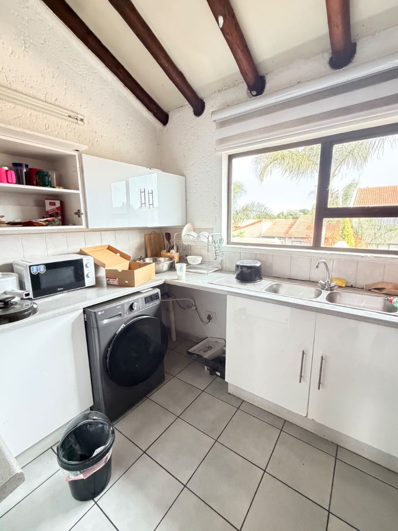 2 Bedroom Property for Sale in Lakefield Gauteng