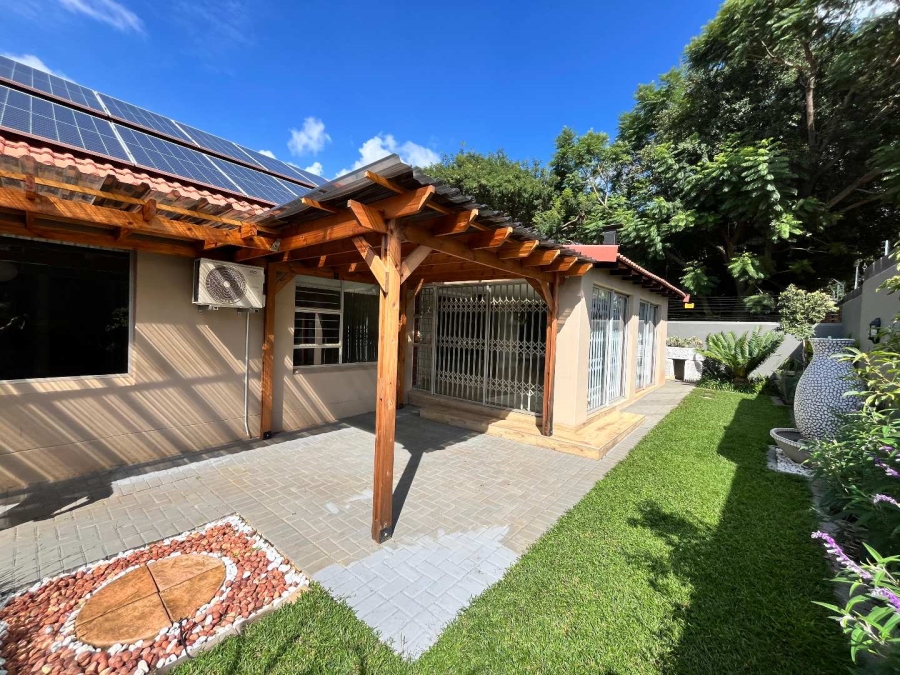 To Let 3 Bedroom Property for Rent in Brummeria Gauteng