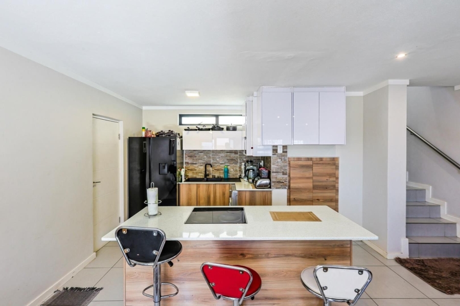 2 Bedroom Property for Sale in Equestria Gauteng