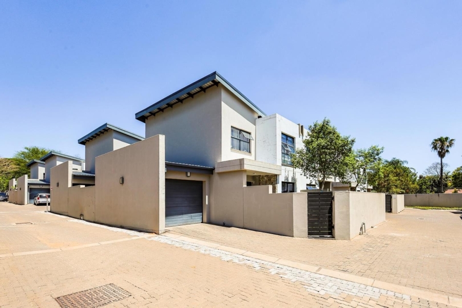 2 Bedroom Property for Sale in Equestria Gauteng
