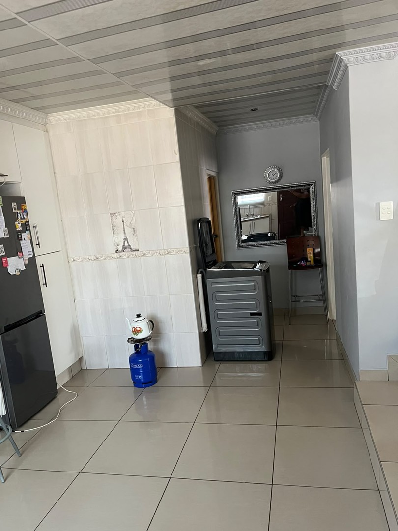 To Let 2 Bedroom Property for Rent in Bram Fischerville Gauteng