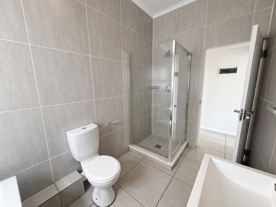 To Let 2 Bedroom Property for Rent in Edenvale Gauteng