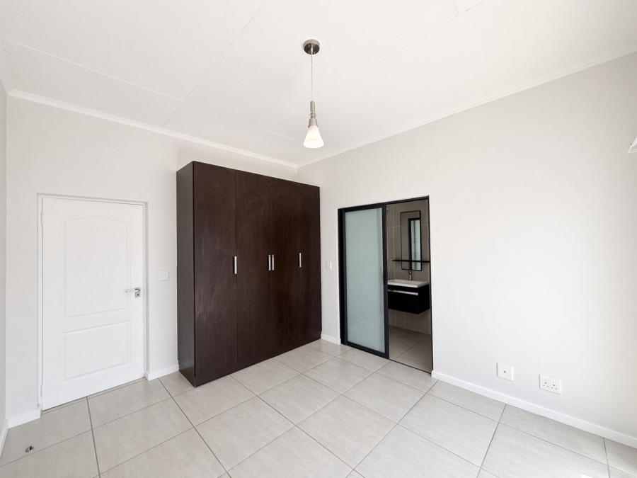 To Let 2 Bedroom Property for Rent in Edenvale Gauteng