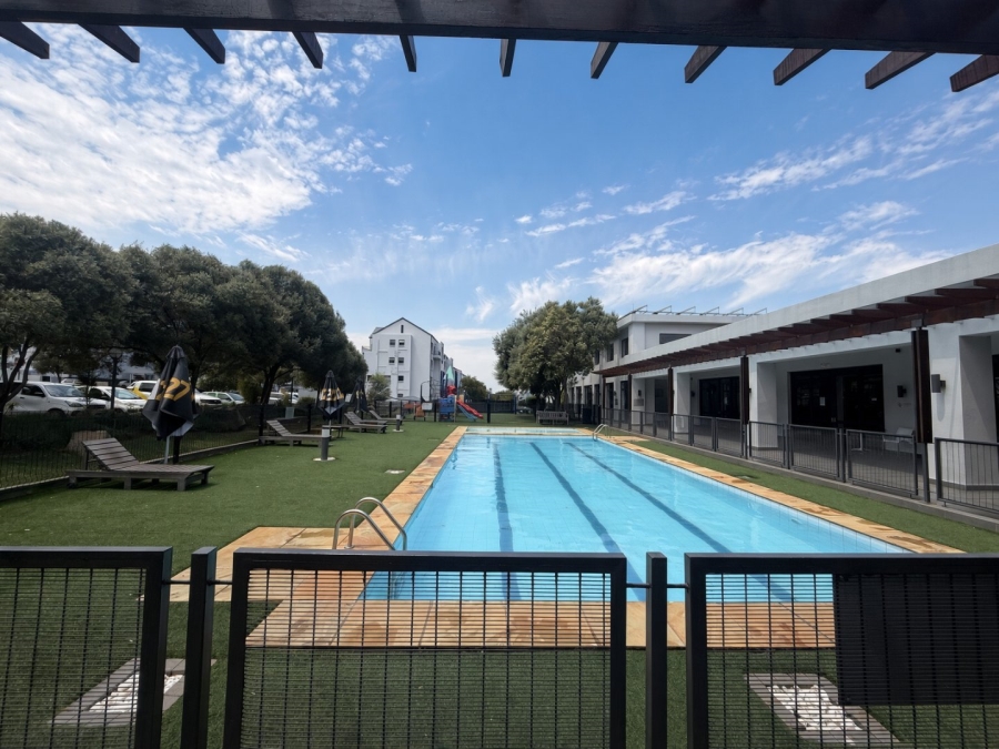 To Let 2 Bedroom Property for Rent in Edenvale Gauteng