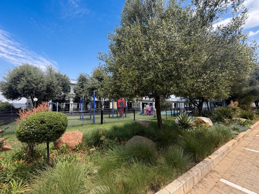 To Let 2 Bedroom Property for Rent in Edenvale Gauteng