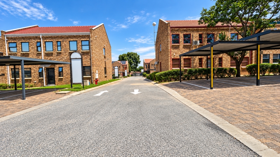 To Let Commercial Property for Rent in Weltevreden A H Gauteng