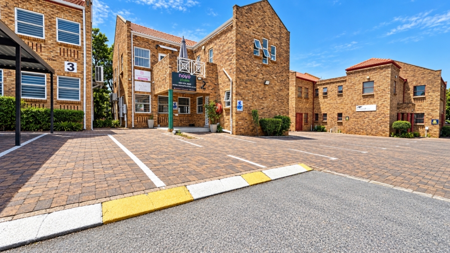 To Let Commercial Property for Rent in Weltevreden A H Gauteng