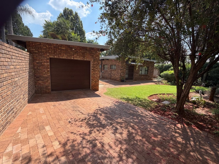 4 Bedroom Property for Sale in Clubview Gauteng
