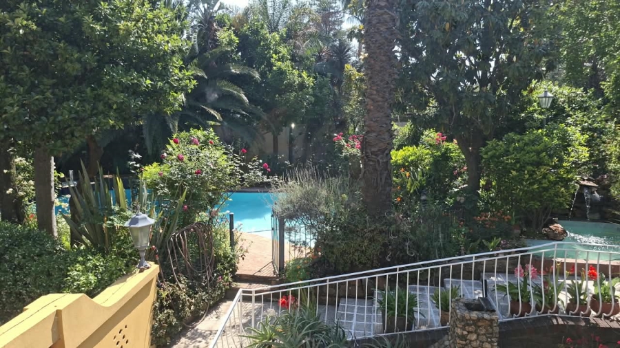 5 Bedroom Property for Sale in Glenhazel Gauteng