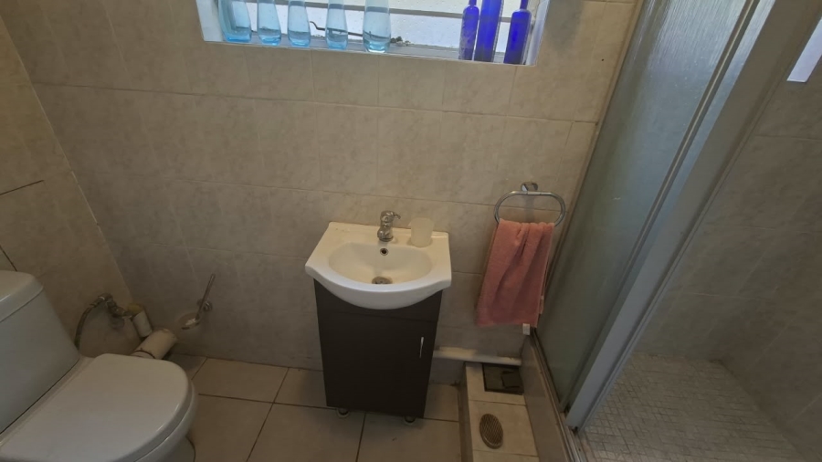 5 Bedroom Property for Sale in Glenhazel Gauteng
