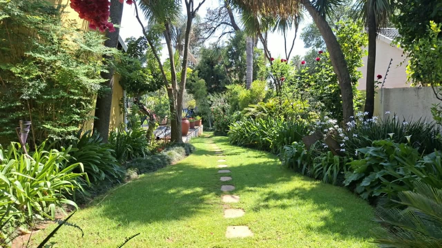 5 Bedroom Property for Sale in Glenhazel Gauteng