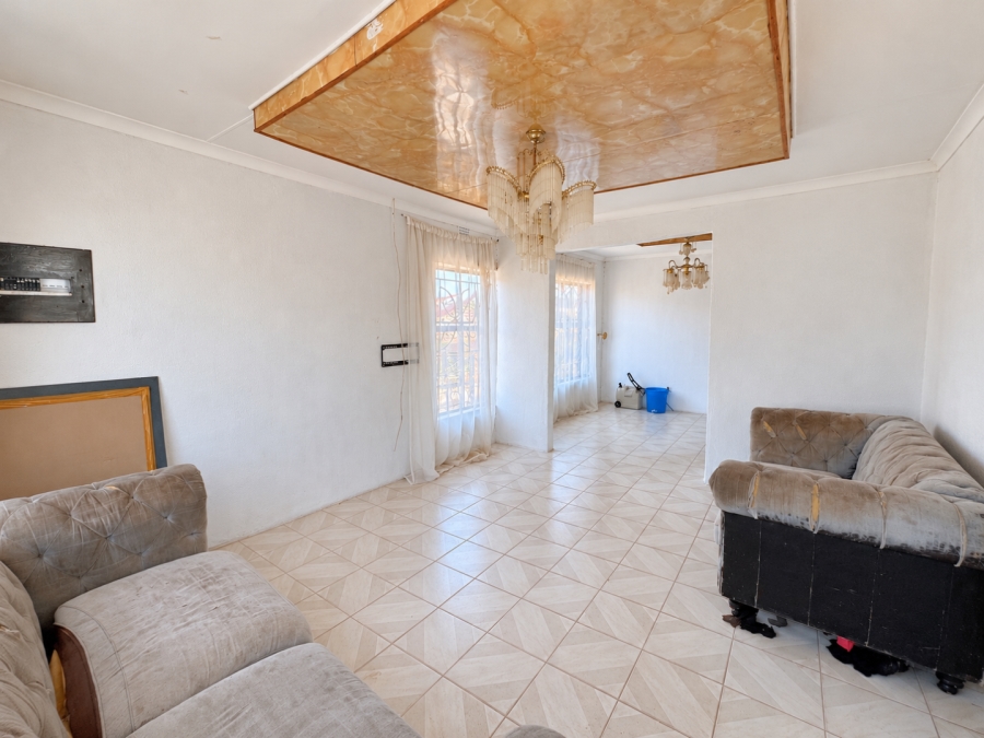 7 Bedroom Property for Sale in Soshanguve M Gauteng