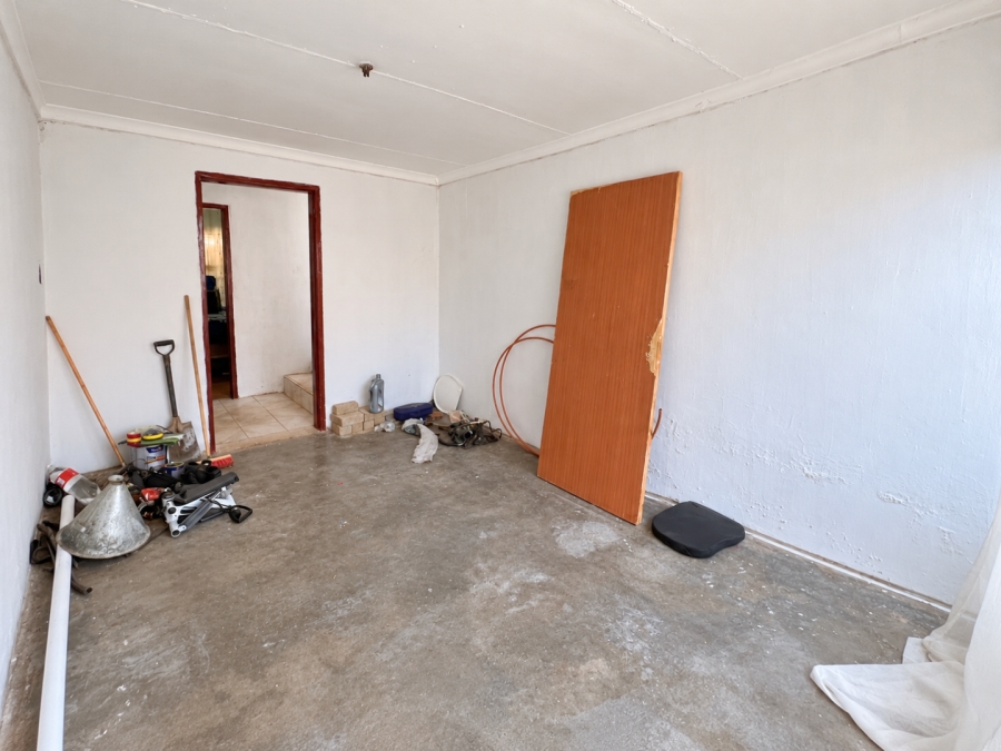 7 Bedroom Property for Sale in Soshanguve M Gauteng