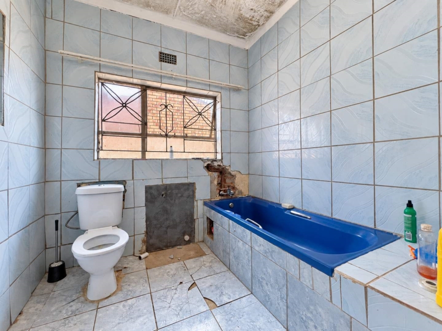 7 Bedroom Property for Sale in Soshanguve M Gauteng