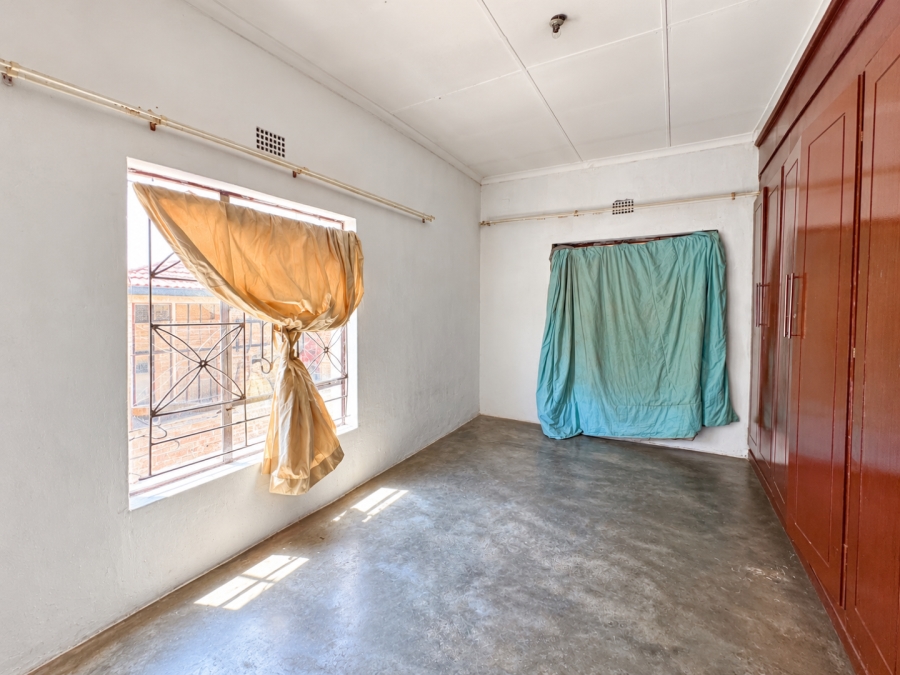7 Bedroom Property for Sale in Soshanguve M Gauteng