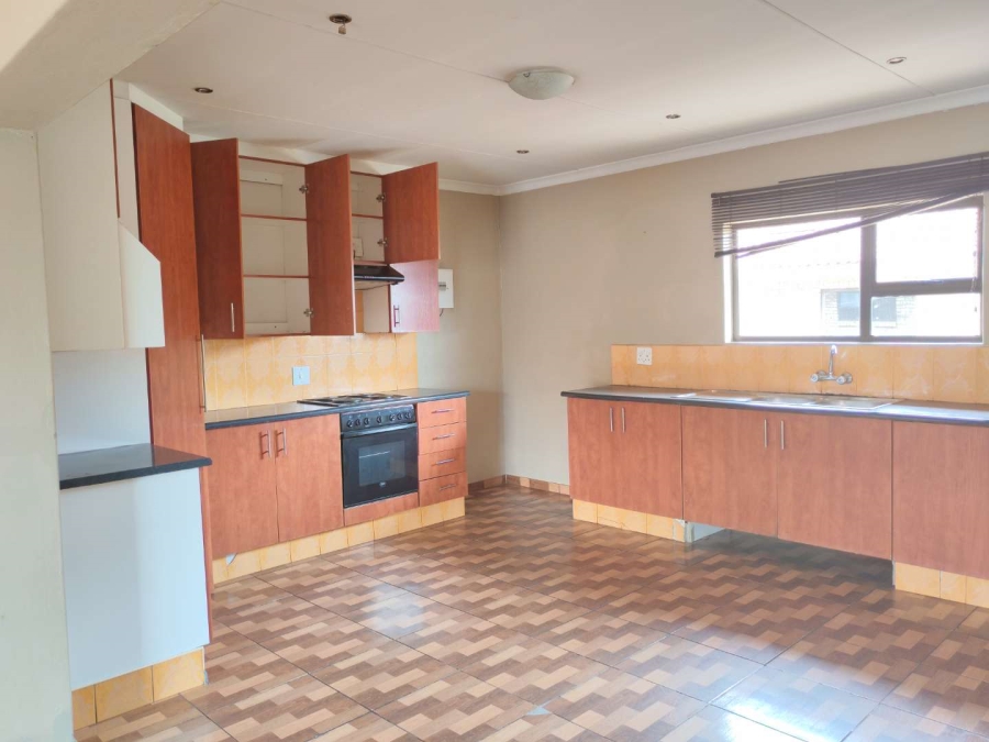 2 Bedroom Property for Sale in Lenasia South Ext 4 Gauteng