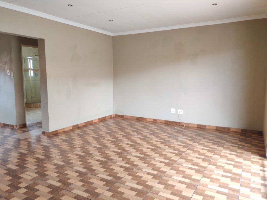 2 Bedroom Property for Sale in Lenasia South Ext 4 Gauteng