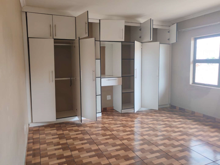 2 Bedroom Property for Sale in Lenasia South Ext 4 Gauteng