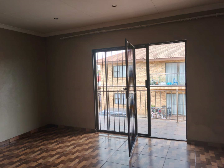 2 Bedroom Property for Sale in Lenasia South Ext 4 Gauteng