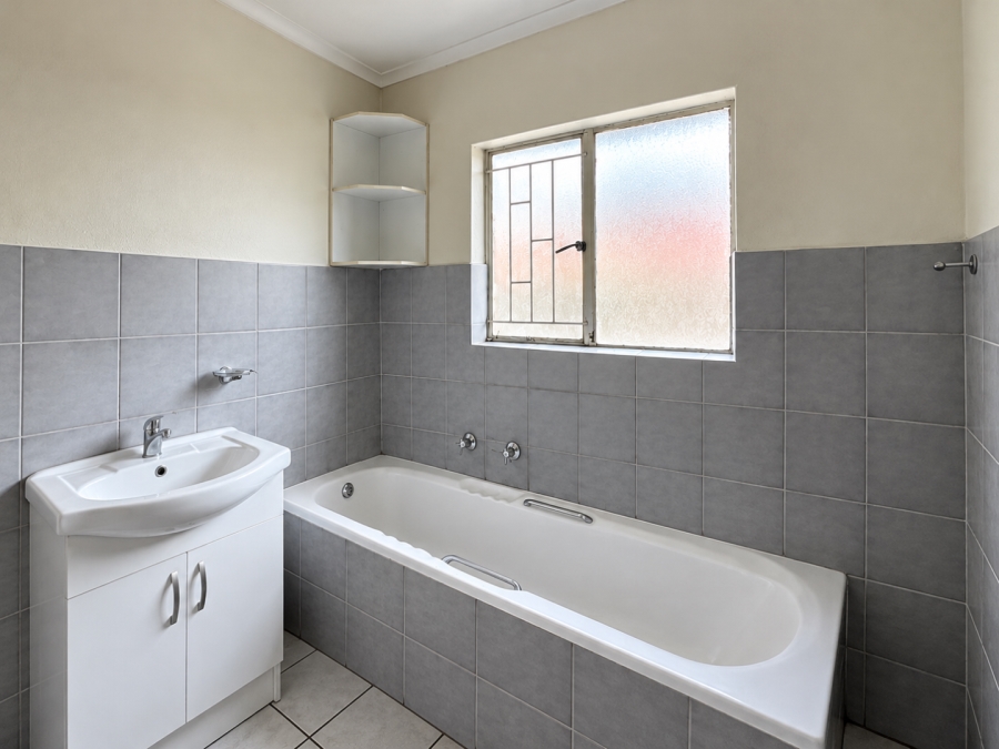 To Let 3 Bedroom Property for Rent in Kempton Park Gauteng