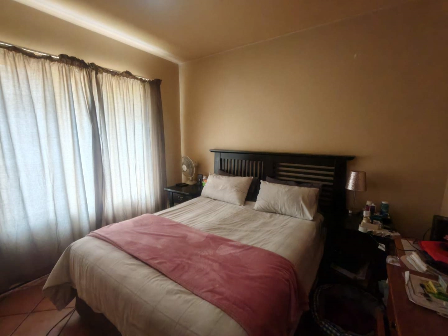 2 Bedroom Property for Sale in Eco Park Gauteng