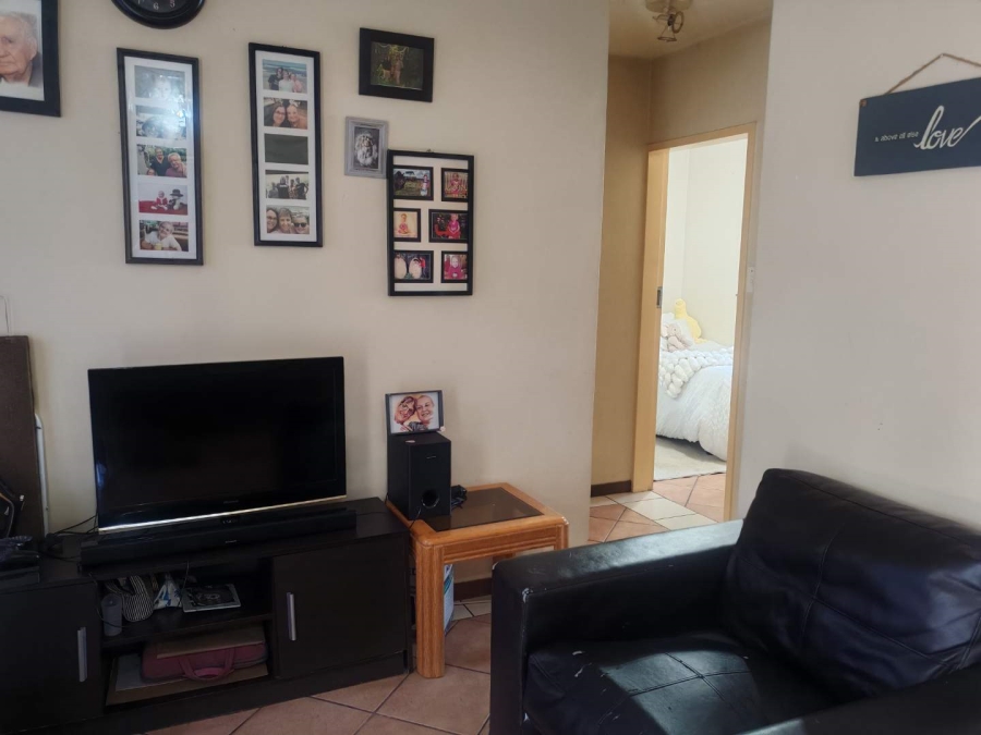 2 Bedroom Property for Sale in Eco Park Gauteng