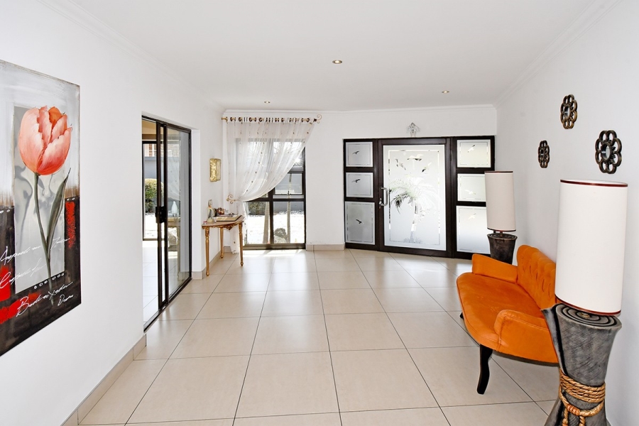 5 Bedroom Property for Sale in Blue Valley Golf Estate Gauteng