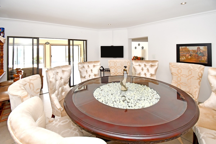 5 Bedroom Property for Sale in Blue Valley Golf Estate Gauteng