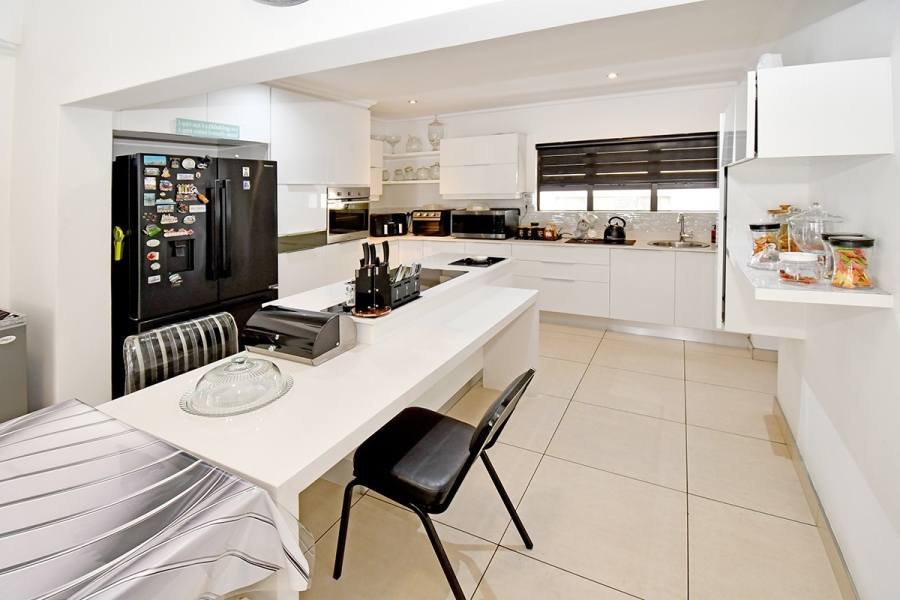 5 Bedroom Property for Sale in Blue Valley Golf Estate Gauteng