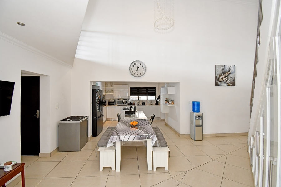 5 Bedroom Property for Sale in Blue Valley Golf Estate Gauteng