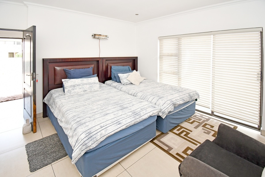 5 Bedroom Property for Sale in Blue Valley Golf Estate Gauteng