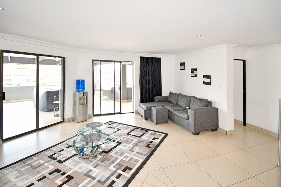 5 Bedroom Property for Sale in Blue Valley Golf Estate Gauteng