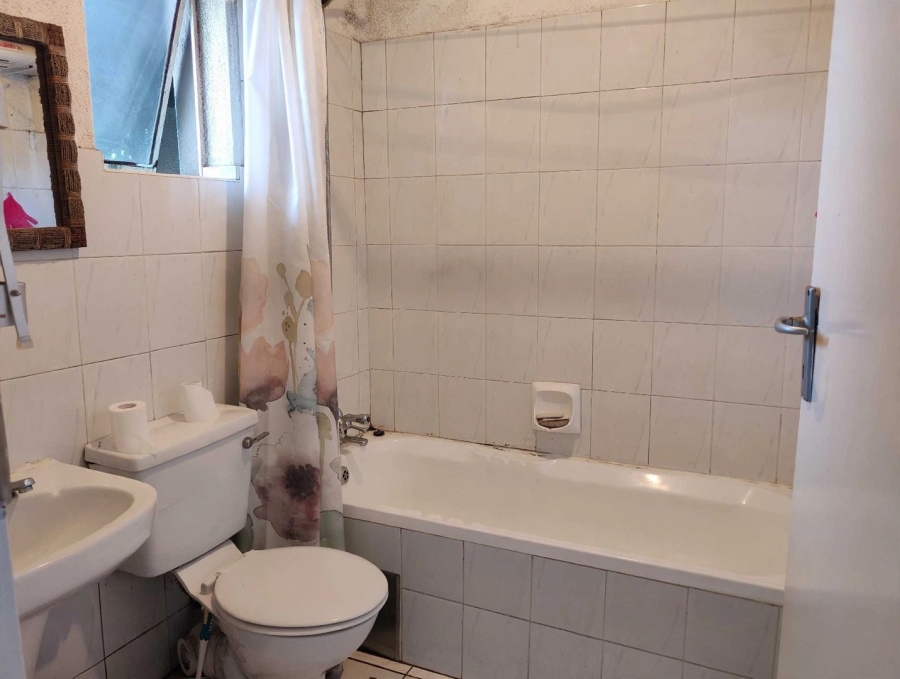 1 Bedroom Property for Sale in Melville Gauteng