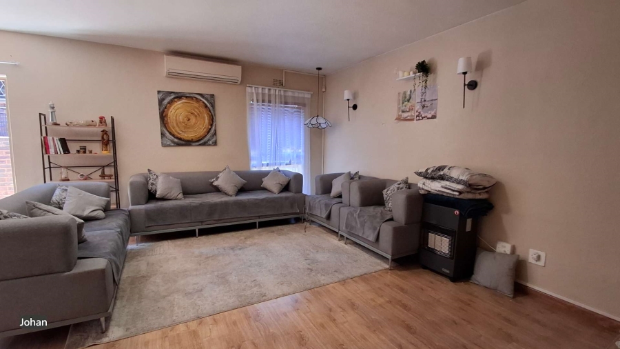 3 Bedroom Property for Sale in Brackenhurst Gauteng