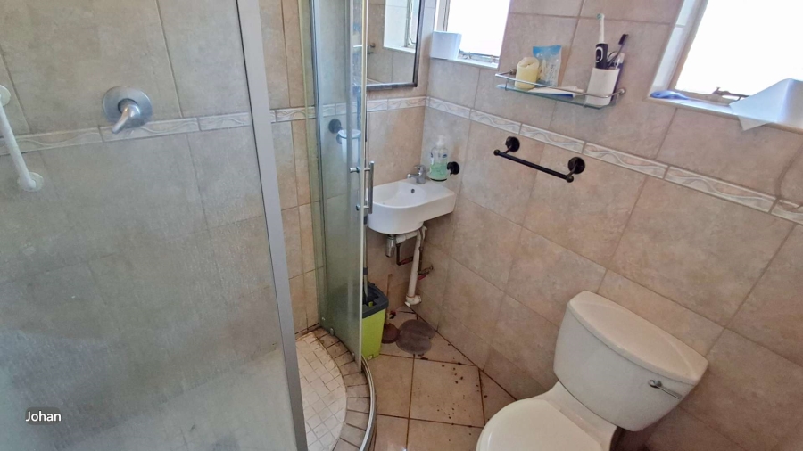 3 Bedroom Property for Sale in Brackenhurst Gauteng