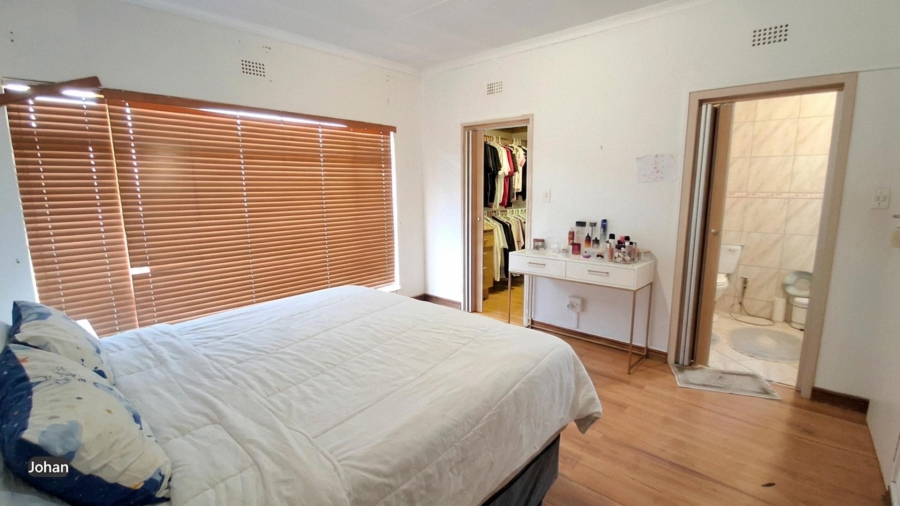 3 Bedroom Property for Sale in Brackenhurst Gauteng