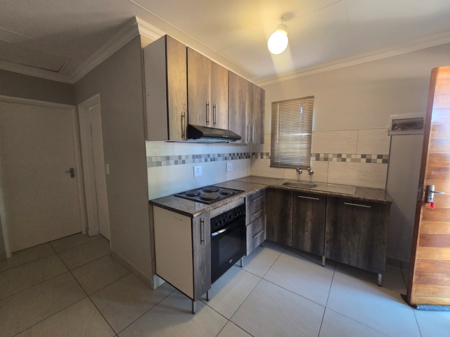 2 Bedroom Property for Sale in Soshanguve M Gauteng