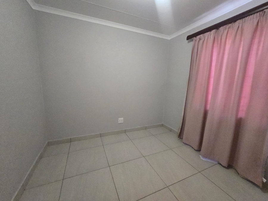 2 Bedroom Property for Sale in Soshanguve M Gauteng