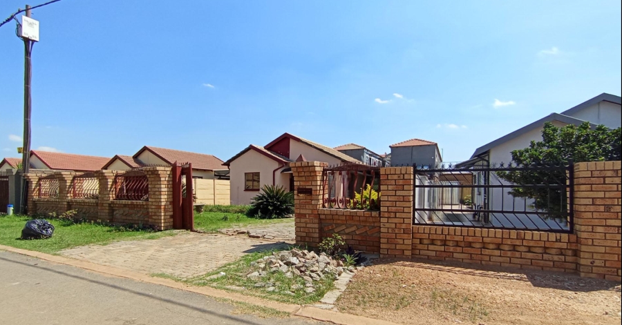 2 Bedroom Property for Sale in Soshanguve XX Gauteng
