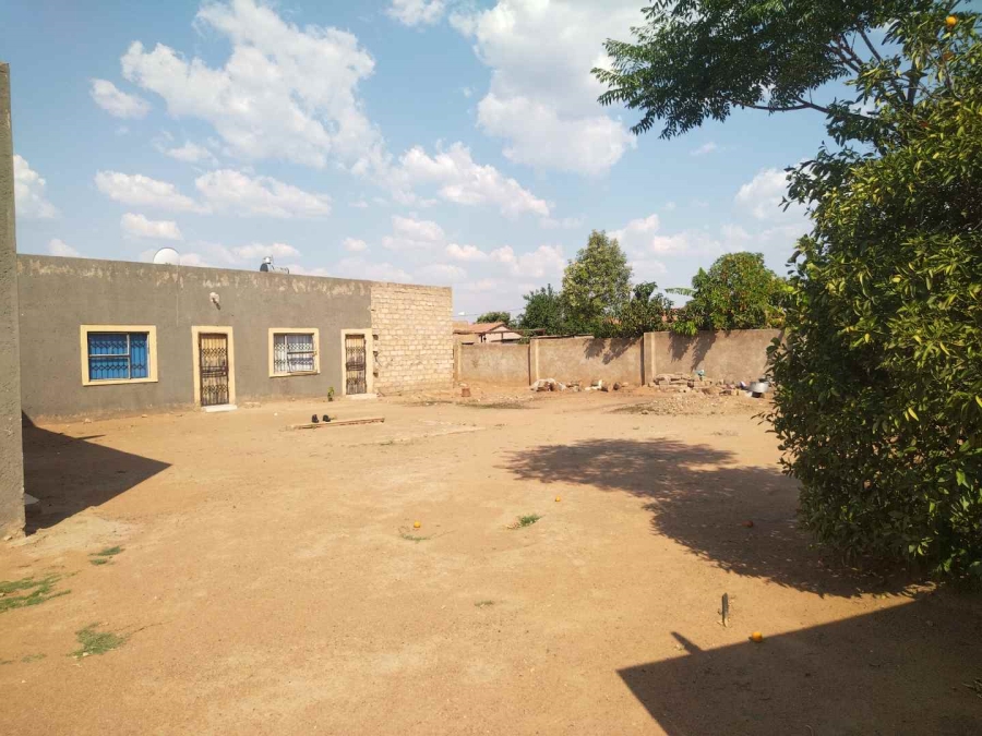 6 Bedroom Property for Sale in Soshanguve X Gauteng