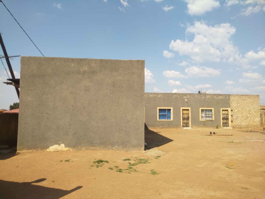 6 Bedroom Property for Sale in Soshanguve X Gauteng